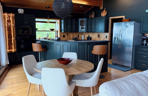 Oswego House | Lakehouse w/Private Beach