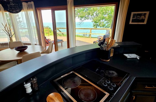 Oswego House | Lakehouse w/Private Beach