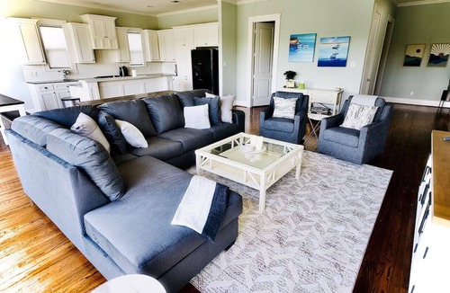 El Lago House | Lakehouse with Hot Tub and Beautiful Water Views!