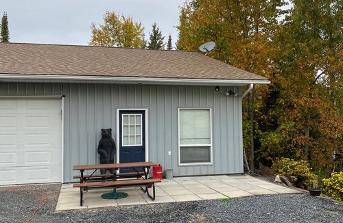 Perrault Falls Apartment | Lakehouse105 Bear Den