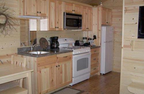 Milton Resort | Lakeland RV Campground Cottage 15