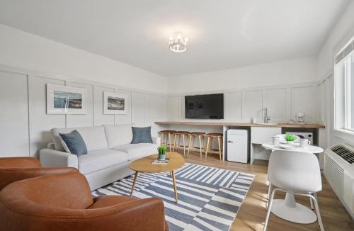 Lakeville Hotel | Lakelyn Lodge