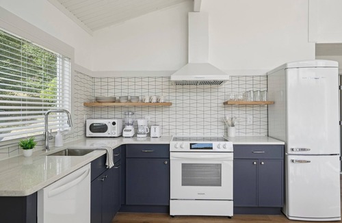 Lakeville Hotel | Lakelyn Lodge