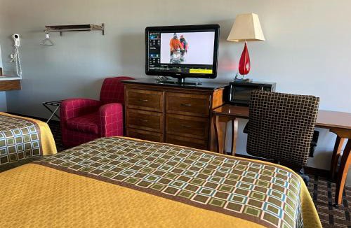 Warsaw Hotel | Lakes Inn