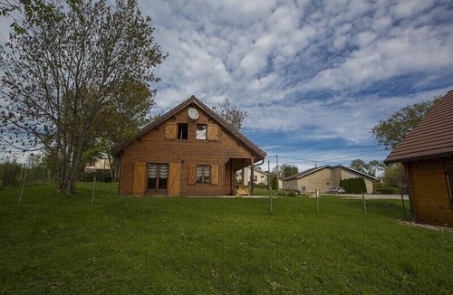 Le Frasnois Ski Chalet | LAKES, MOUNTAINS, HEDGEHOG WATERFALLS,