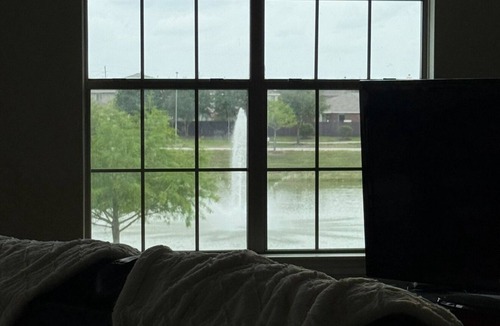Manvel Cottage | Lakes near Golf Course and Medical Center, gorgeous outdoors, Open Sunset View.