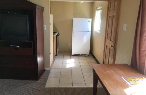 Moses Lake Hotel | Lakeshore Inn Water Front