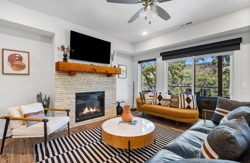 Branson House | Lakeshore Living