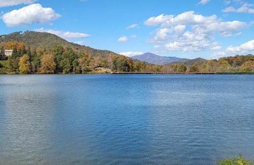 Lake Junaluska House | Lakeshore Living