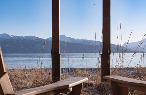 Homer Condo | Lakeshore Lodging Ocean Front Lodges