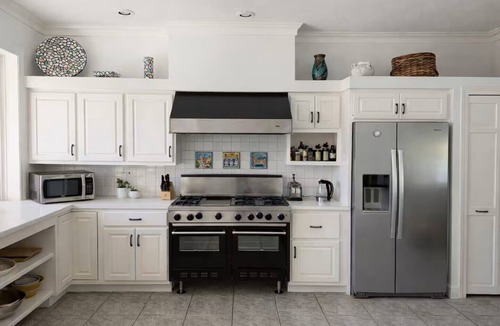 Clermont House | Lakeshore Sunset Home with Heated Pool & Beachfront