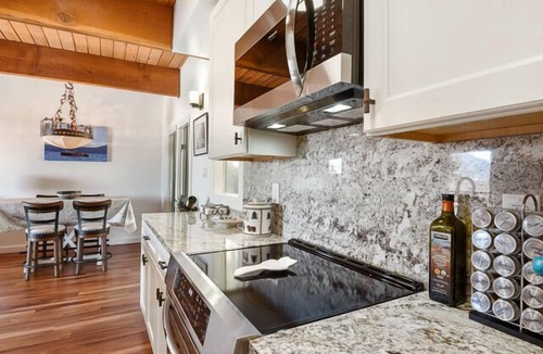 Crystal Bay House | Lakeshore Terrace Delight | Beaches