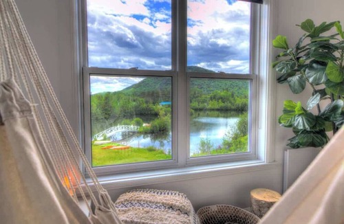 Saint-Brigitte-de-Laval Apartment | Lakeside Getaway #3 | Spa Sauna Firepit