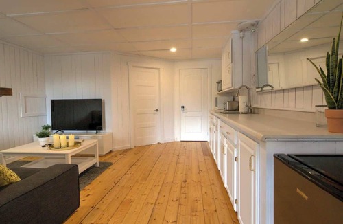 Saint-Brigitte-de-Laval Apartment | Lakeside Getaway #1 Spa Sauna Firepit