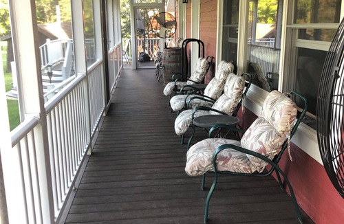 Rooseveltown House | Lakeside 4-bedroom. 6 minutes to Potsdam.