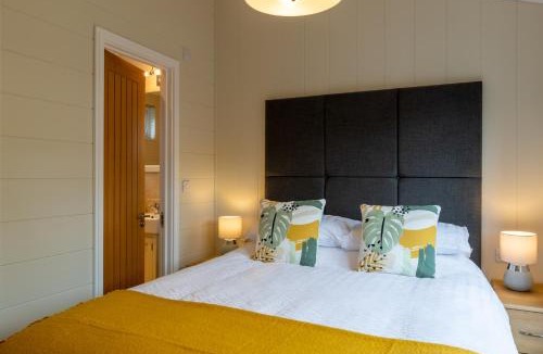 Troutbeck Bridge Resort | Lakeside 4 Lodge