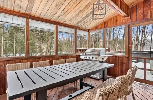 Becket House | Lakeside 5-BR Home in Idyllic Berkshires