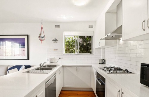 Narrabeen Apartment | Lakeside Apartment - Convenience