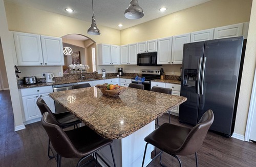 Lake Berkley House | Lakeside at Lake Berkley close to Disney
