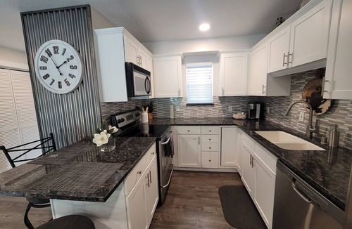 Polson Condo | Lakeside Beach like Condo