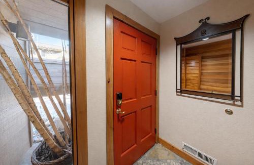 Deer Valley Apartment | Lakeside Cabin 1687 home