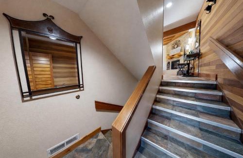 Deer Valley Apartment | Lakeside Cabin 1687 home