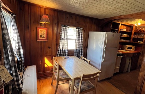 Holderness Cabin | Lakeside Cabin 4 with Kitchen