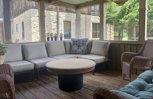 Quinlan House | Lakeside Cabin on 500 Acre Ranch with Year-round Pool