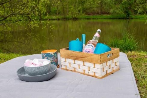 Pitchcombe Cabin | Lakeside Cabin on Stilts- 'Kingfisher'