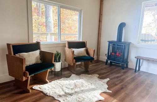 Nashville House | Lakeside Cabin - Serene Retreat with Lake Monroe Views and Wraparound Deck in Brown County
