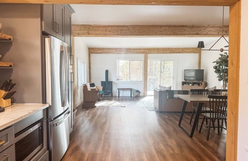 Nashville Cabin | Lakeside Cabin - Serene Retreat with Lake Monroe Views + Wraparound Deck