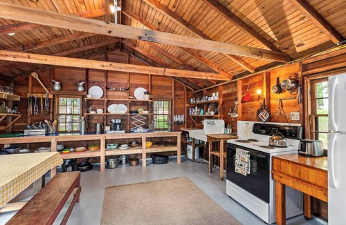 Bremen Cabin | Lakeside Cabin Stay