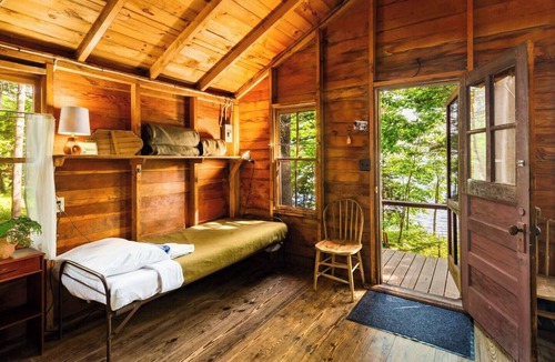 Bremen Cabin | Lakeside Cabin Stay