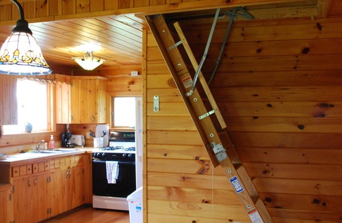 Chazy Cabin | Lakeside Cabin