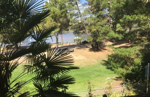 Beechworth Ski Chalet | Lakeside Chalet & Studio