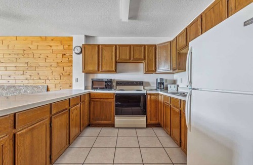 Park Rapids Condo | Lakeside Condo #15 4BR 3BA Timberlane Resort