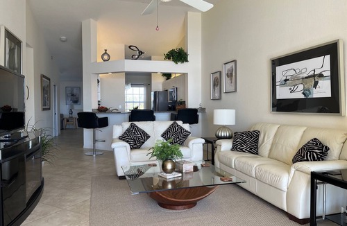 Crown Pointe Condo | Lakeside Condo - Crown Pointe Shores