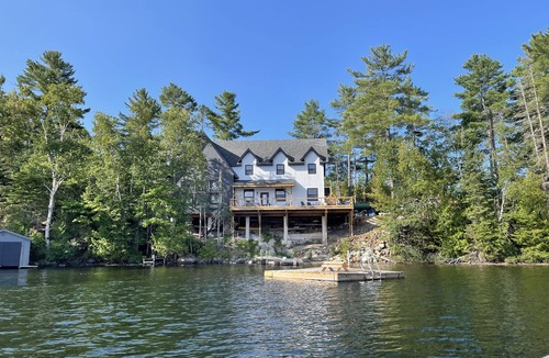 Goulais River Cottage | Lakeside cottage at Upper Island Lake