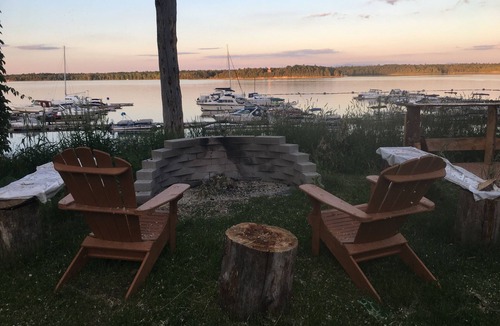 Schuyler Falls Cottage | Lakeside Cottage #305 at Valcour Cottages