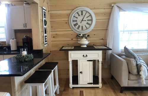 Tunnel Hill Cottage | Lakeside Cottage , Fish from your back deck!