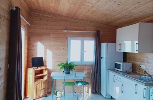 Le Langon Apartment | LAKESIDE COTTAGE