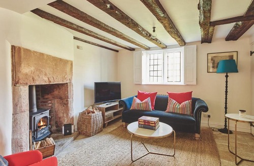 Nantwich House | Lakeside Cottage