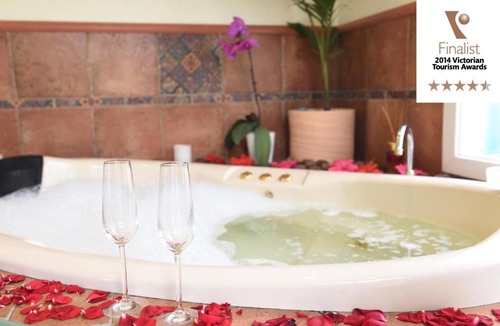 Kilsyth South Bed & Breakfast | Lakeside Cottage Luxury B&B