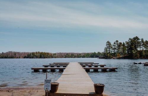 Seguin House | LakeSide Cottage On Muskoka Shores