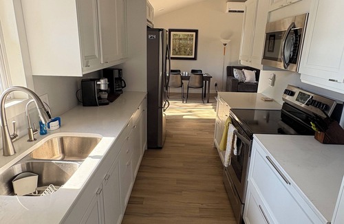 Vergas Cottage | Lakeside Cottage on Trowbridge Point