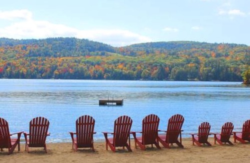 Holderness Cottage | Lakeside Cottage with Kitchen
