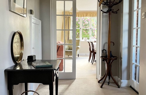 Pensax Cottage | Lakeside Country Cottage