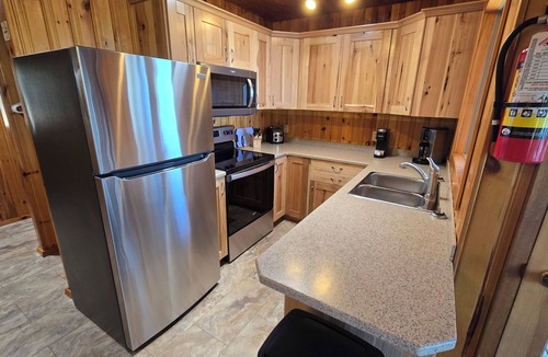 Sioux Narrows Nestor Falls Cottage | Lakeside Deluxe 3 Bedroom Cottage - Sioux Narrows