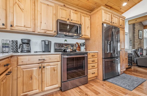 McHenry House | Lakeside Dreamin' | Great Location, Private Dock