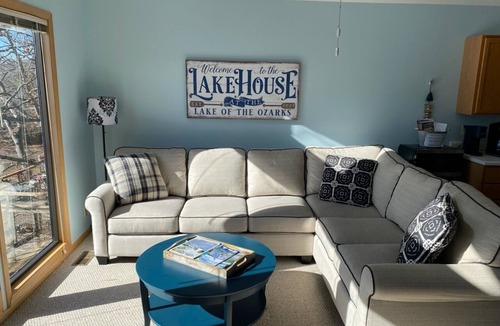 Gravois Mills House | Lakeside Dreaming! 2b-2b, Sleeps 6, Lake of the Ozarks.